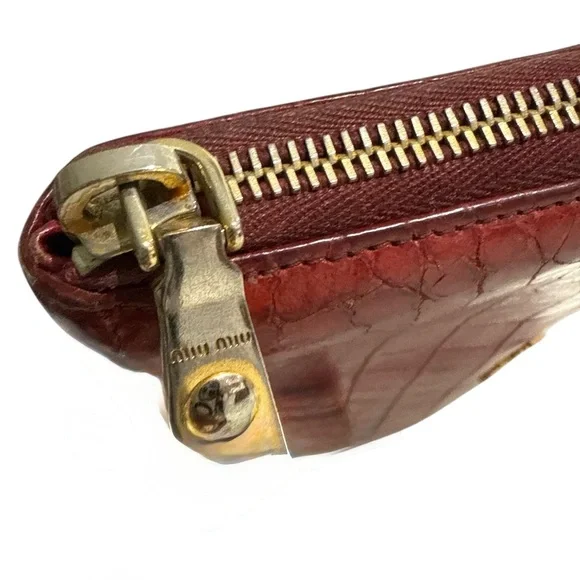 Miu Miu Red Croc-Embossed Zip Wallet - Picture 7 of 8